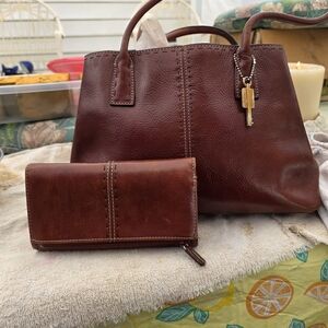 Fossil Rich Brown Leather Tote and Wallet